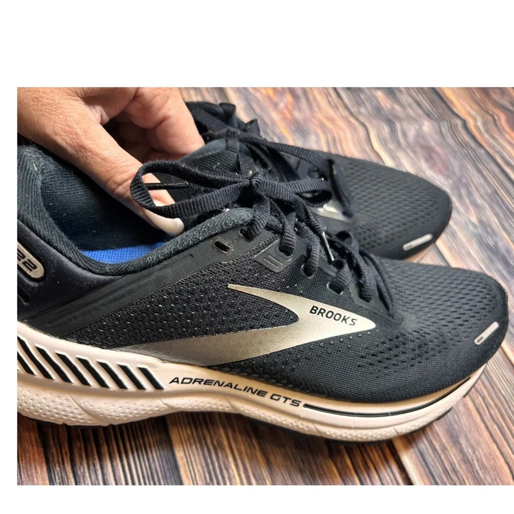 Brooks Adrenaline GTS 22 Shoes Womens 9 Black Running Comfort Walking Sneakers